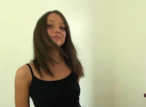 Very Exciting 18 Years Old In Hard Sex Casting Foxy Di